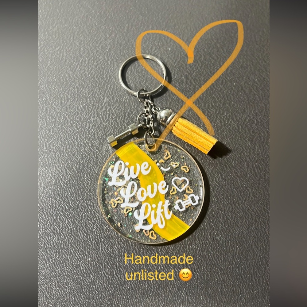 SHOW LISTING : Hand crafted Keychains